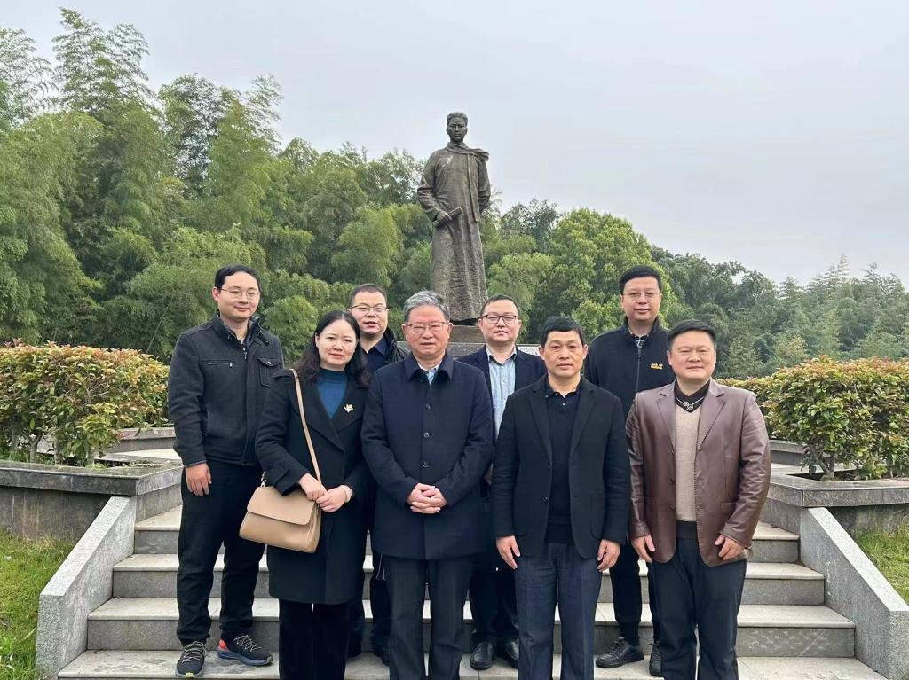 檀坤华一行赴武汉科技大学考察交流